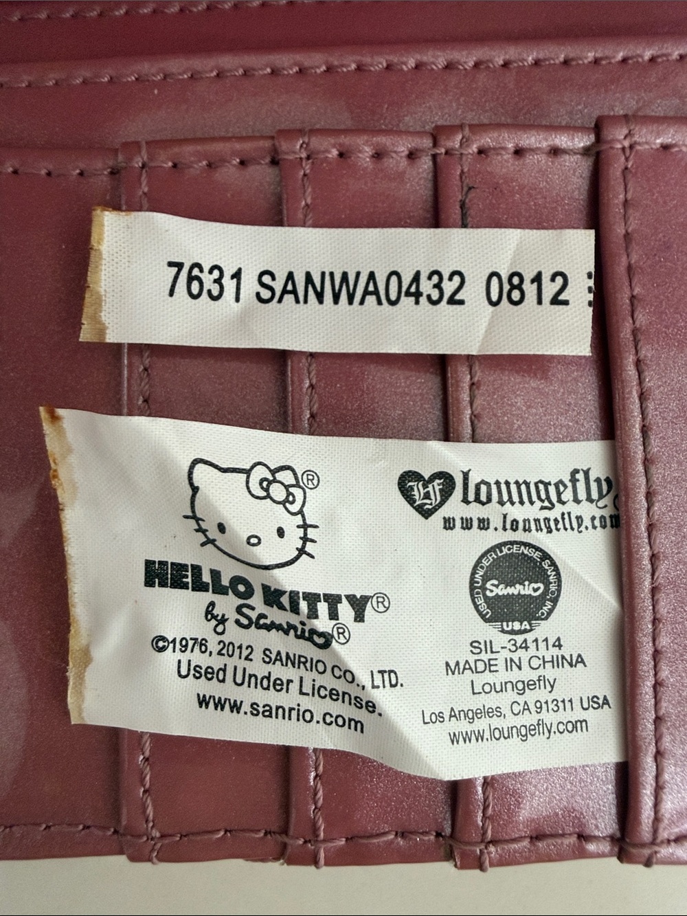 LOUNGEFLY Loves Hello Kitty 2012 Pink Embossed Zip Wallet HTF Sanrio - Picture 8 of 9